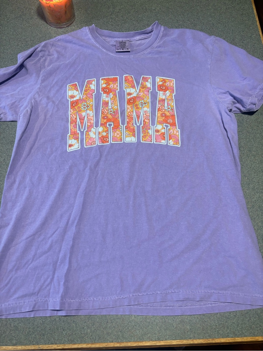 Comfort Colors Lavender 'MAMA' Floral Graphic Tee
